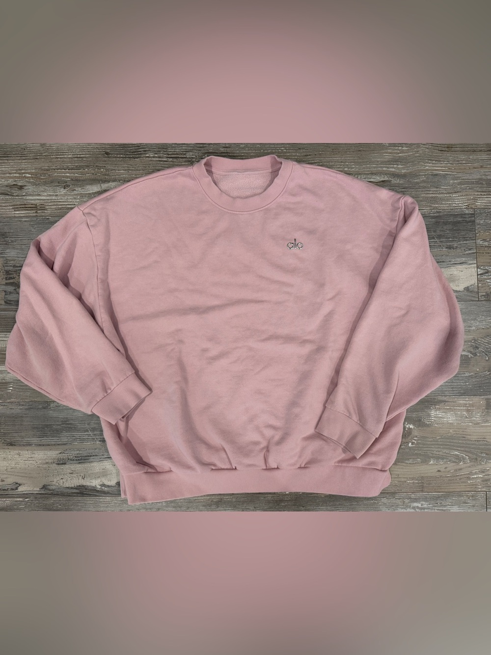 ALO Yoga Accolades Crewneck Sweatshirt